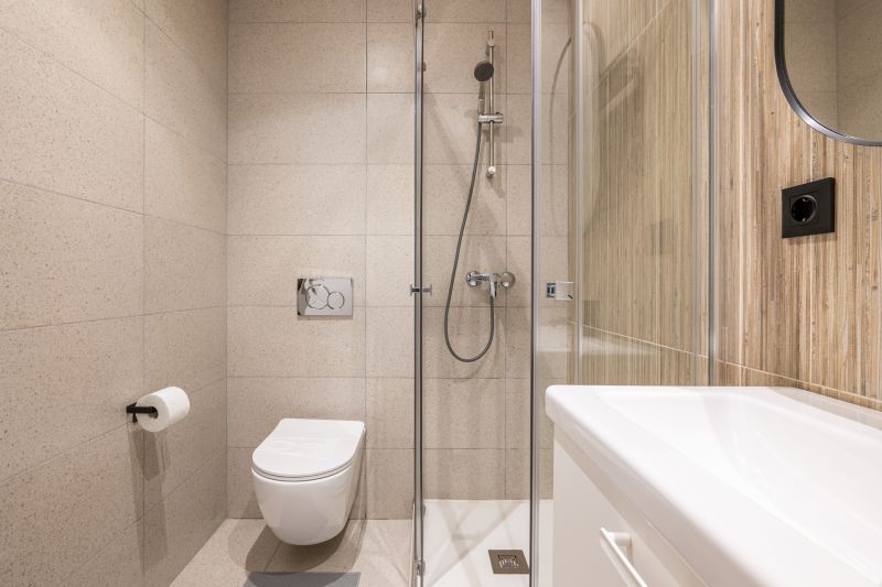 Space-Saving Shower Features